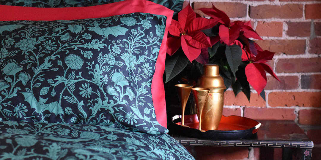 Gothic Christmas Bedroom Decor Ideas for a Darkly Enchanted Holiday