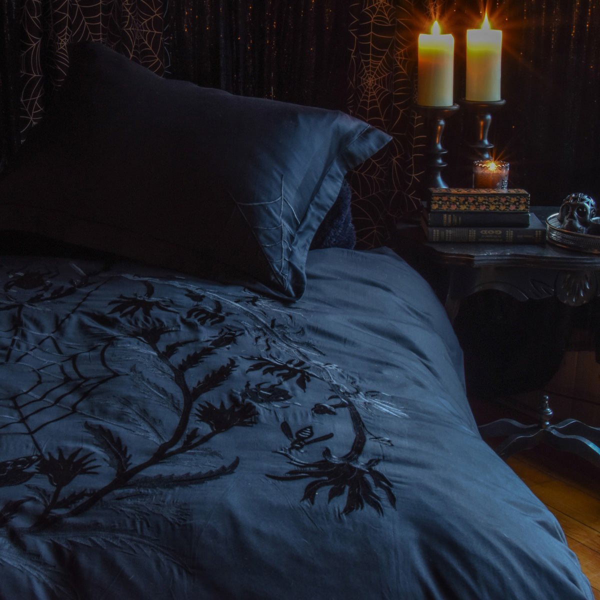 Samhain Rituals: Honoring Ancestors & the Thinning Veil