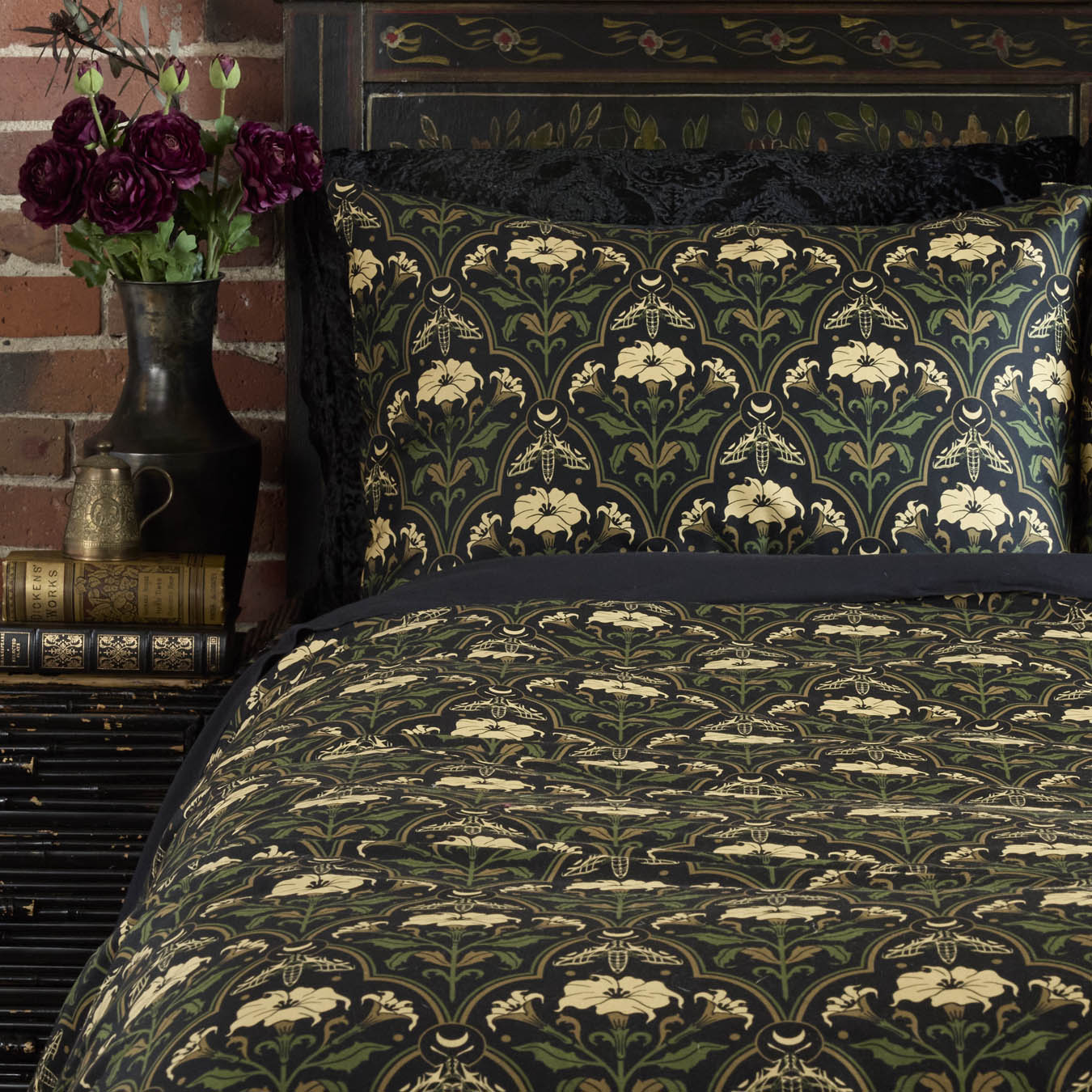 Vintage Inspired Bedding by Sin in Linen