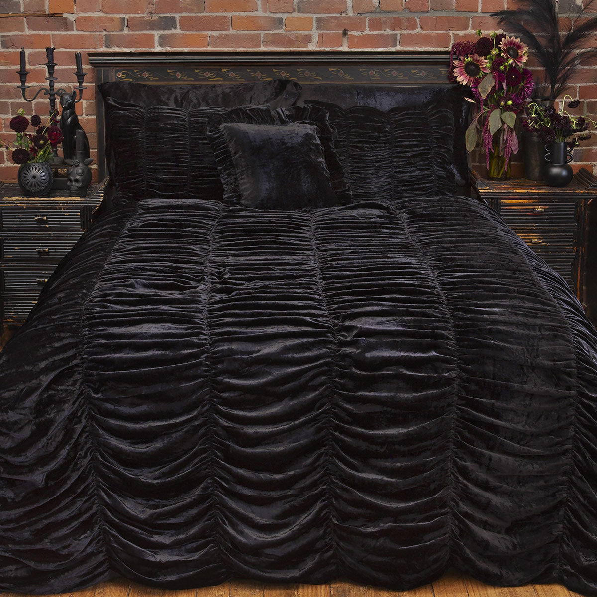 Scalloped Velvet Duvet Cover Set - Black – Sin in Linen