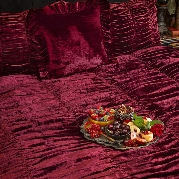 Scalloped Velvet Pillowcases - Ruby